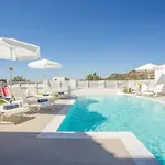 La Casa Del *